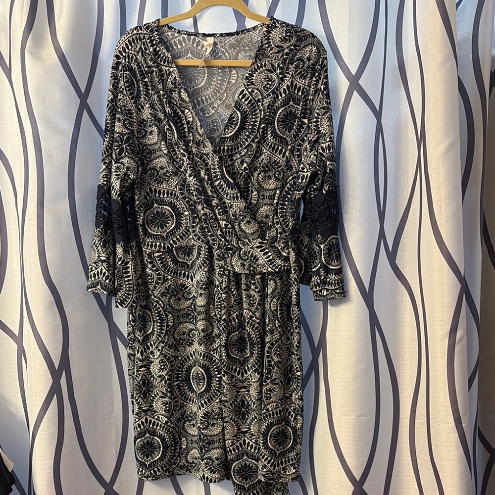 NY Collection Black and White Patterned Dress